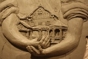 Detail Hands, House